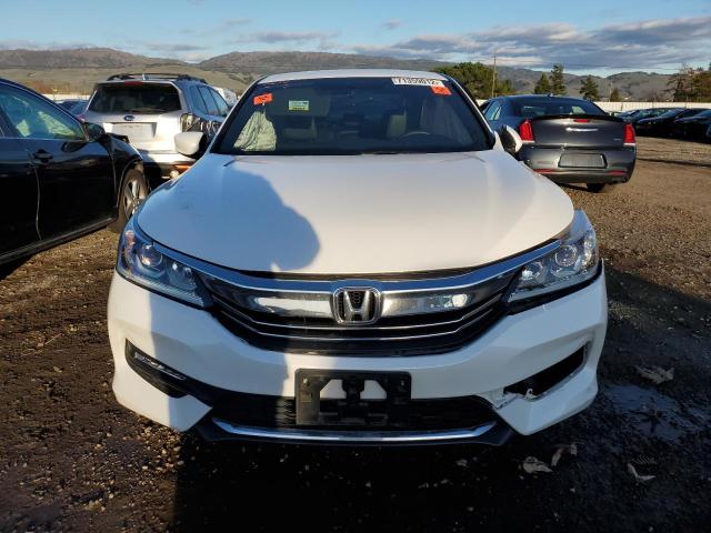 Photo 4 VIN: 1HGCR2F5XGA135266 - HONDA ACCORD SPO 