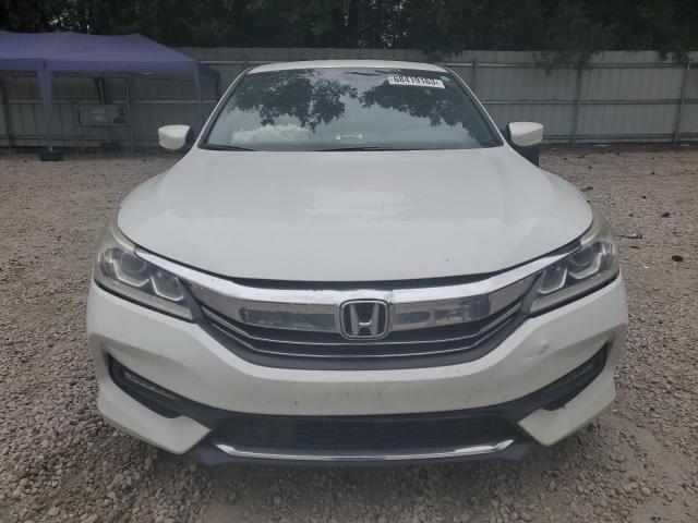 Photo 4 VIN: 1HGCR2F5XGA189327 - HONDA ACCORD 