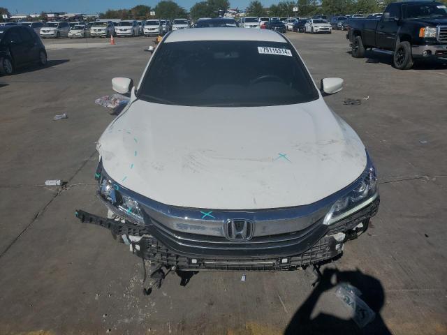 Photo 4 VIN: 1HGCR2F5XGA217420 - HONDA ACCORD SPO 