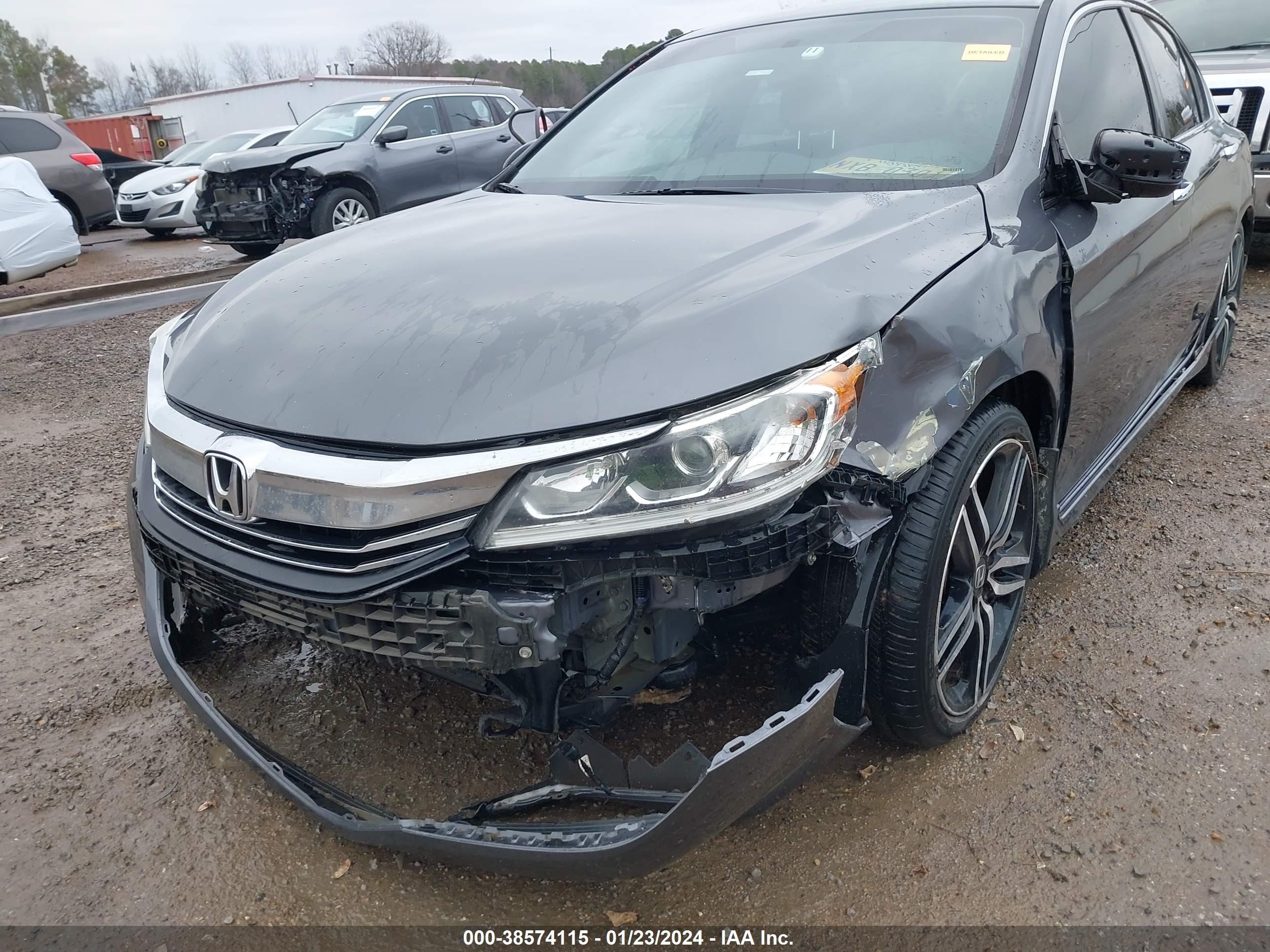 Photo 5 VIN: 1HGCR2F5XGA235674 - HONDA ACCORD 