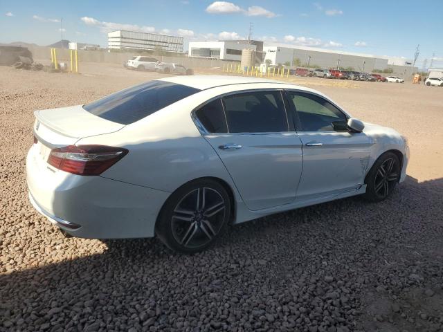 Photo 2 VIN: 1HGCR2F5XHA102835 - HONDA ACCORD SPO 