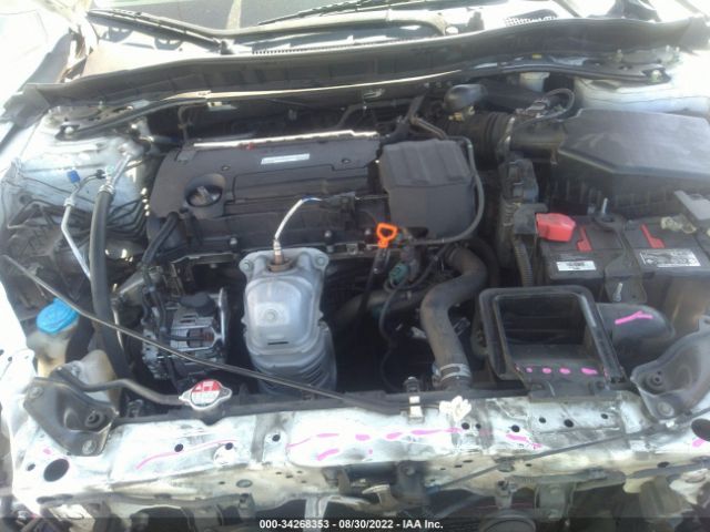 Photo 9 VIN: 1HGCR2F5XHA126147 - HONDA ACCORD SEDAN 