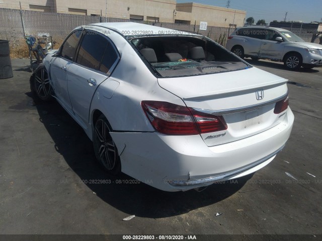 Photo 2 VIN: 1HGCR2F5XHA172335 - HONDA ACCORD SEDAN 