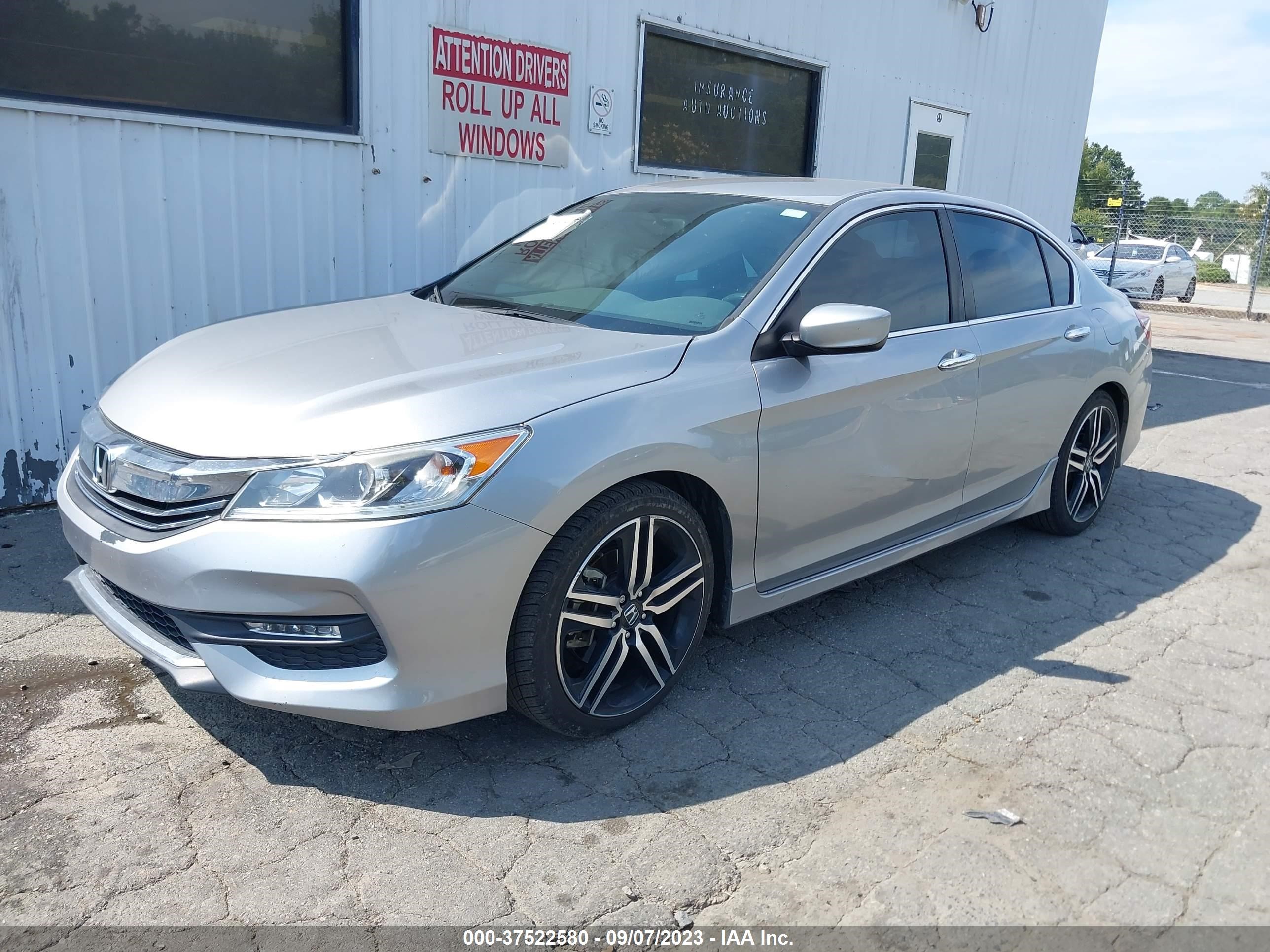 Photo 1 VIN: 1HGCR2F5XHA179477 - HONDA ACCORD 