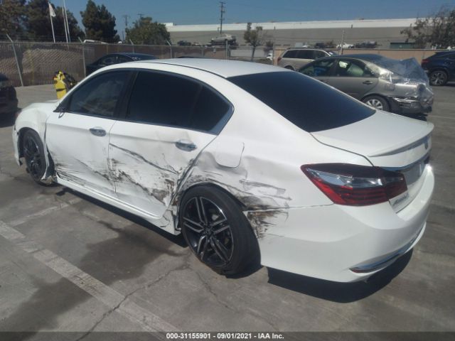 Photo 2 VIN: 1HGCR2F5XHA206595 - HONDA ACCORD SEDAN 