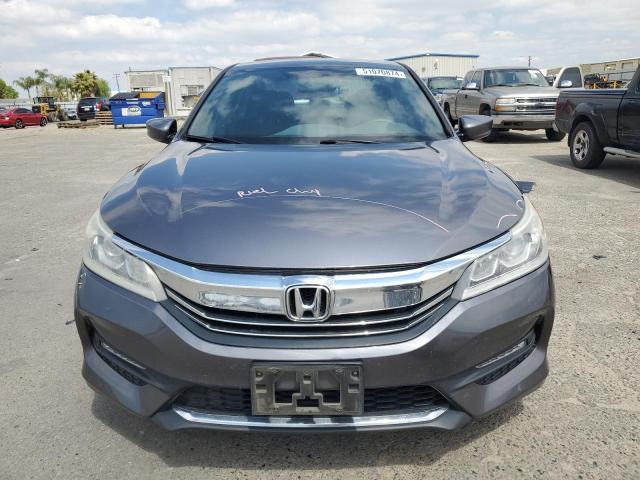 Photo 4 VIN: 1HGCR2F5XHA292202 - HONDA ACCORD 