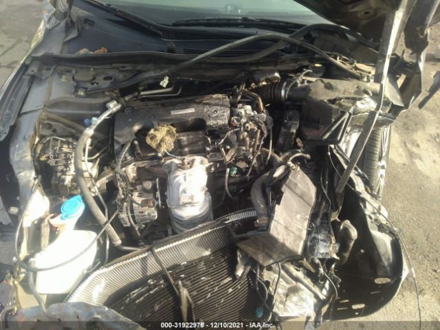 Photo 9 VIN: 1HGCR2F5XHA307765 - HONDA ACCORD SEDAN 