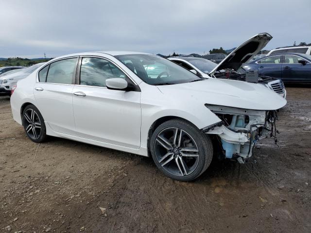 Photo 3 VIN: 1HGCR2F60GA109817 - HONDA ACCORD 