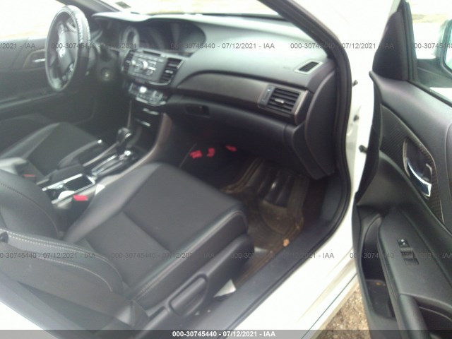 Photo 4 VIN: 1HGCR2F61GA087472 - HONDA ACCORD SEDAN 