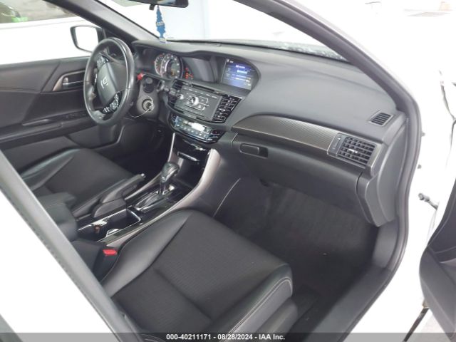 Photo 4 VIN: 1HGCR2F61GA201471 - HONDA ACCORD 