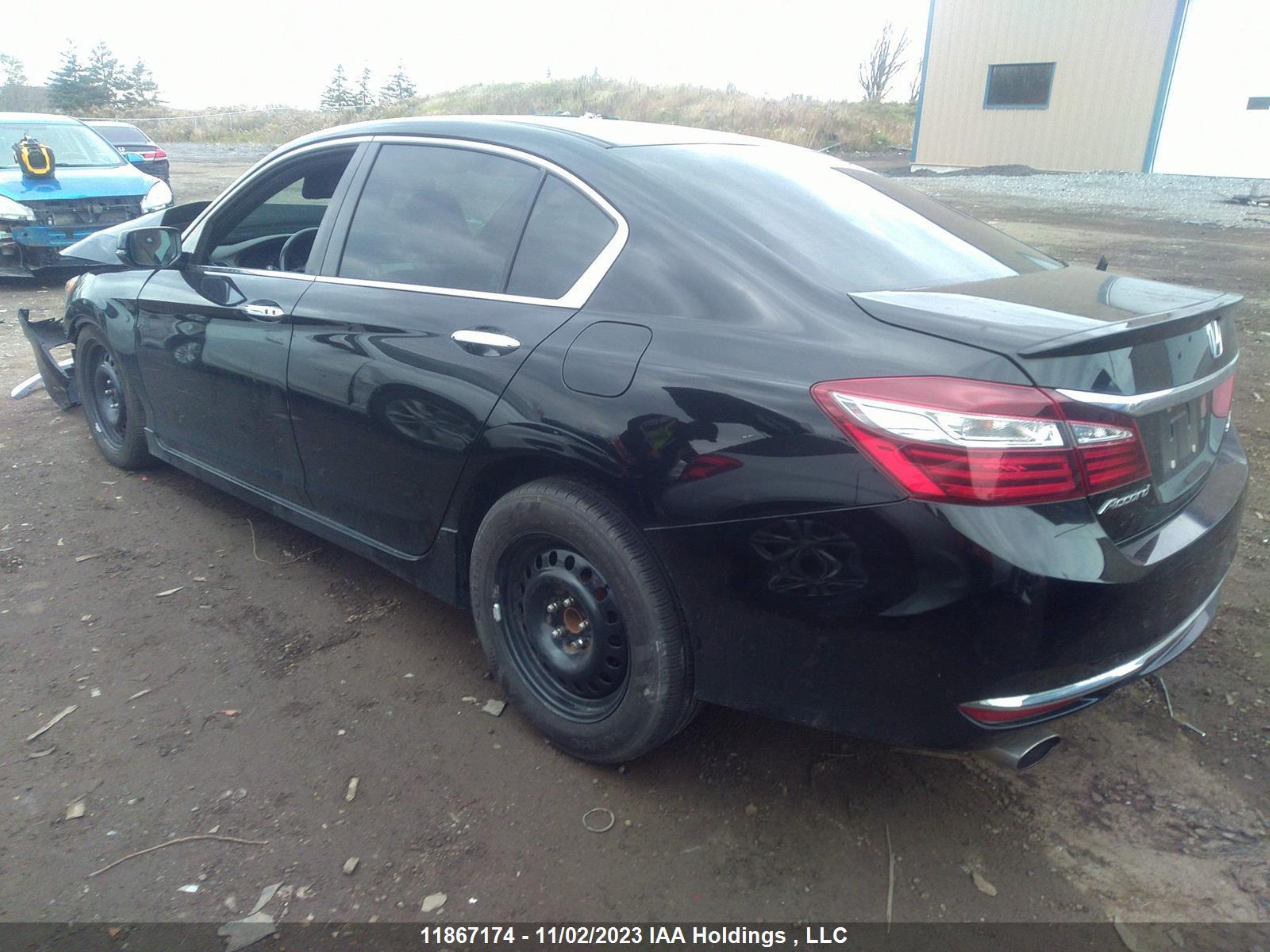 Photo 2 VIN: 1HGCR2F65GA806402 - HONDA ACCORD 