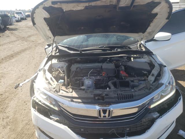 Photo 6 VIN: 1HGCR2F67HA054381 - HONDA ACCORD SPO 