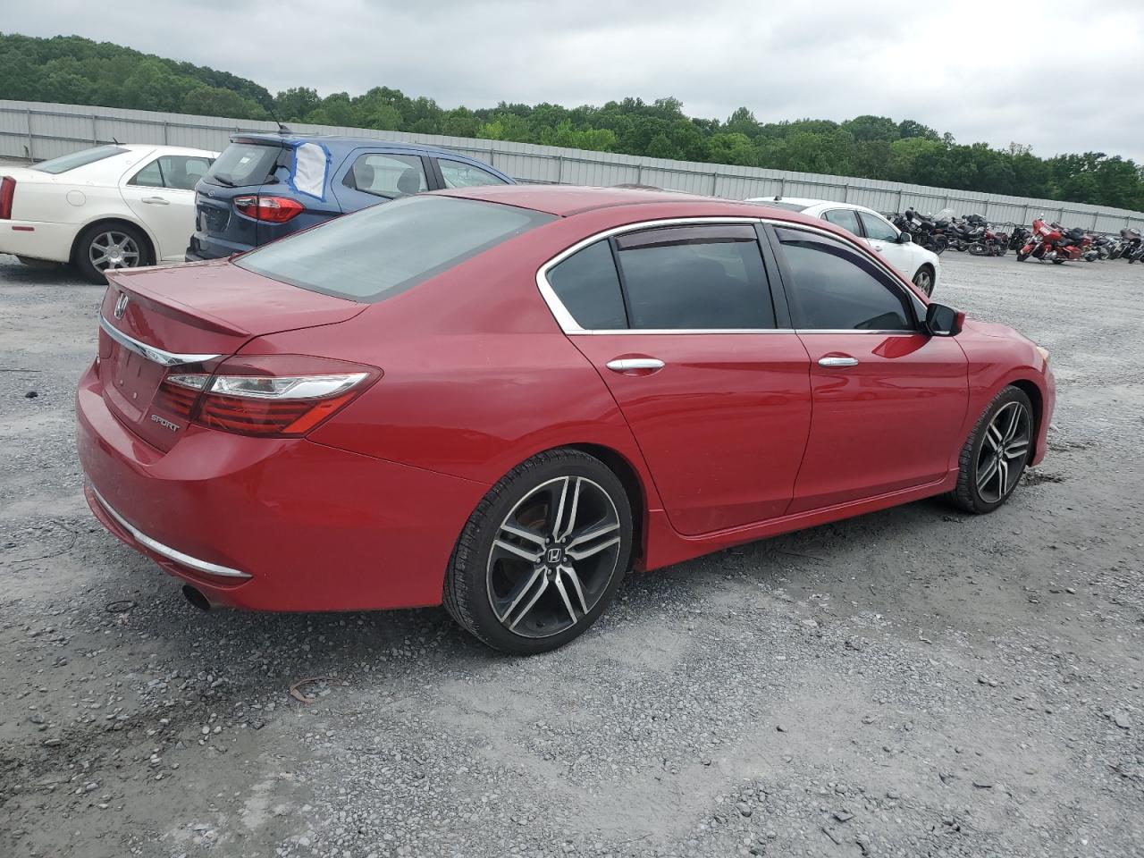 Photo 2 VIN: 1HGCR2F69GA162127 - HONDA ACCORD 