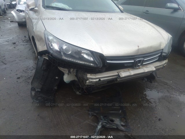 Photo 5 VIN: 1HGCR2F70DA008104 - HONDA ACCORD SDN 