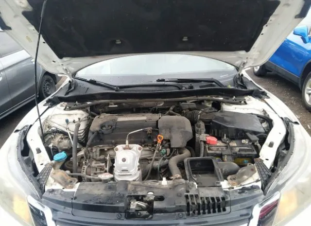 Photo 9 VIN: 1HGCR2F70DA130915 - HONDA ACCORD SDN 