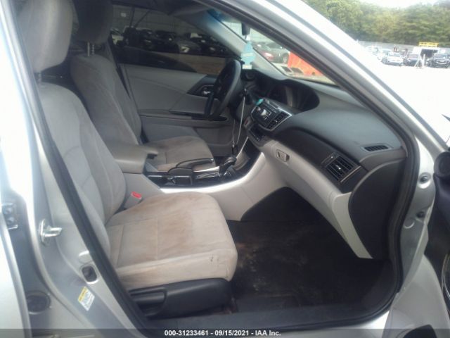 Photo 4 VIN: 1HGCR2F70DA155250 - HONDA ACCORD SDN 