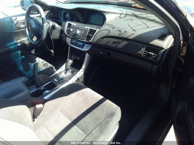 Photo 4 VIN: 1HGCR2F70DA162912 - HONDA ACCORD SDN 