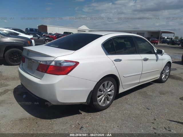 Photo 3 VIN: 1HGCR2F70EA046109 - HONDA ACCORD SEDAN 