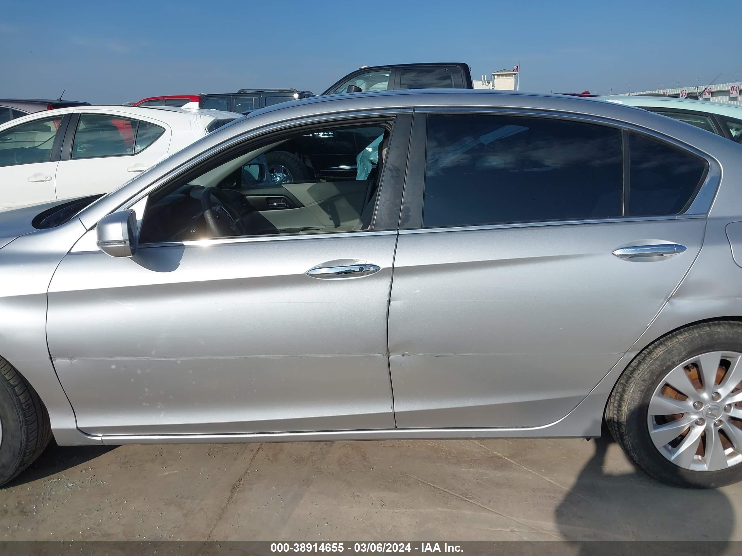 Photo 14 VIN: 1HGCR2F70EA079949 - HONDA ACCORD 