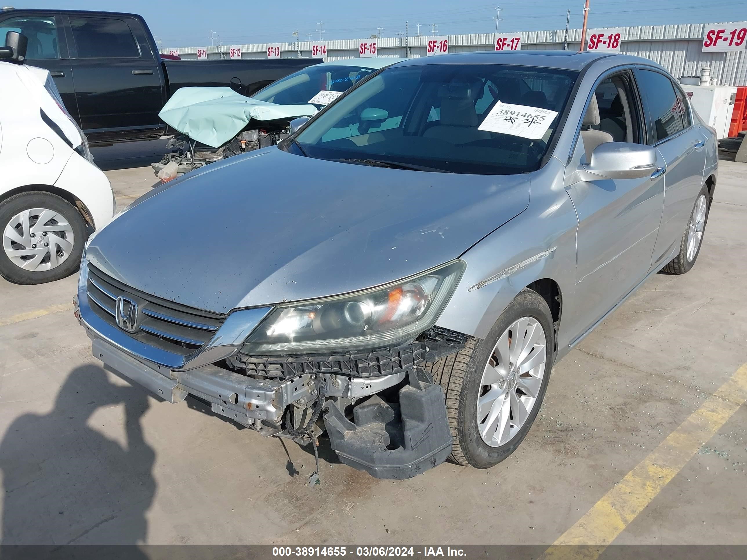 Photo 17 VIN: 1HGCR2F70EA079949 - HONDA ACCORD 