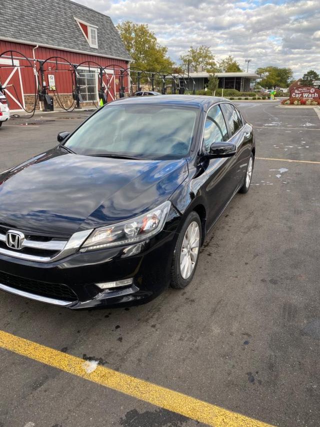 Photo 1 VIN: 1HGCR2F70FA013595 - HONDA ACCORD EX 