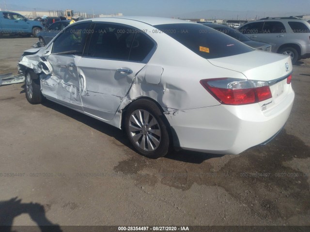 Photo 2 VIN: 1HGCR2F70FA061632 - HONDA ACCORD SEDAN 