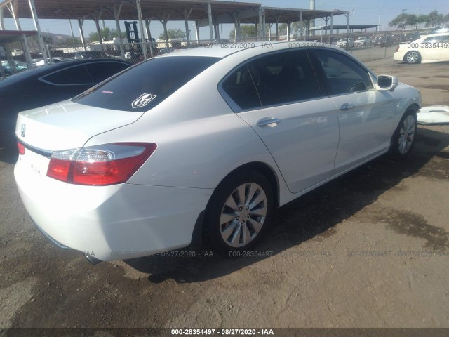 Photo 3 VIN: 1HGCR2F70FA061632 - HONDA ACCORD SEDAN 