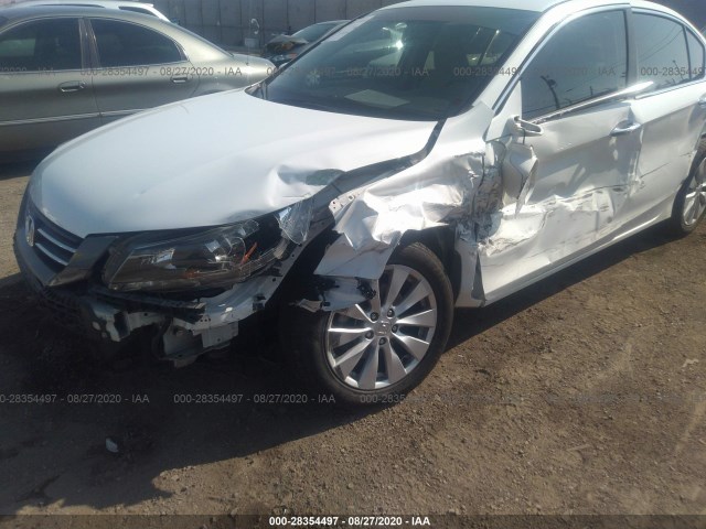 Photo 5 VIN: 1HGCR2F70FA061632 - HONDA ACCORD SEDAN 