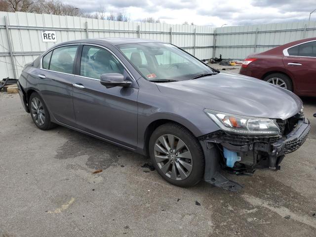 Photo 3 VIN: 1HGCR2F70FA068886 - HONDA ACCORD 