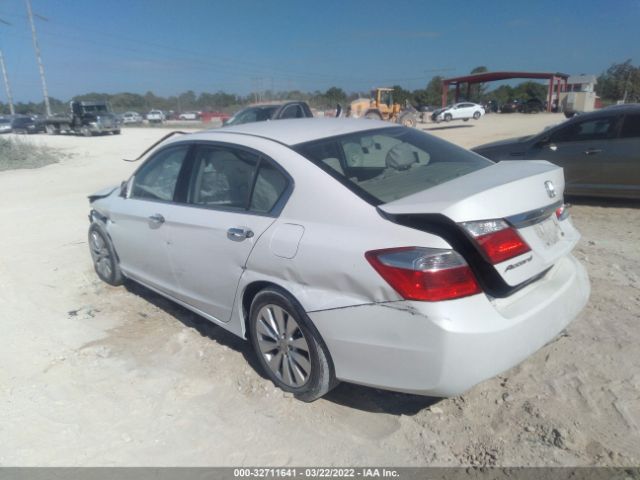 Photo 2 VIN: 1HGCR2F70FA255447 - HONDA ACCORD SEDAN 