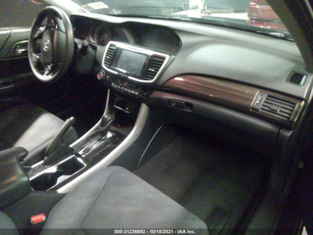 Photo 4 VIN: 1HGCR2F70GA157293 - HONDA ACCORD SEDAN 