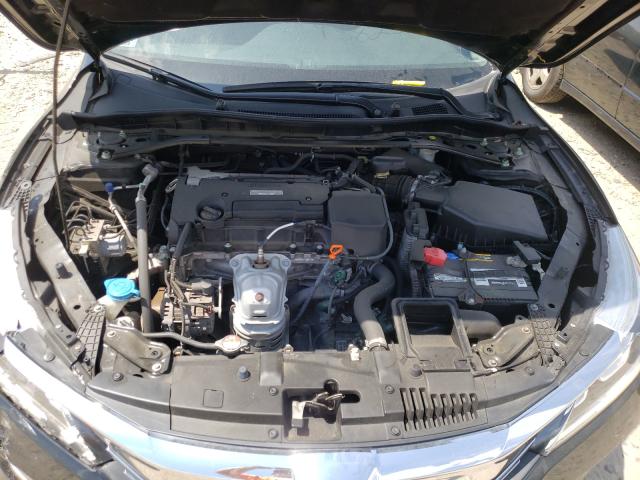 Photo 6 VIN: 1HGCR2F70HA152158 - HONDA ACCORD EX 