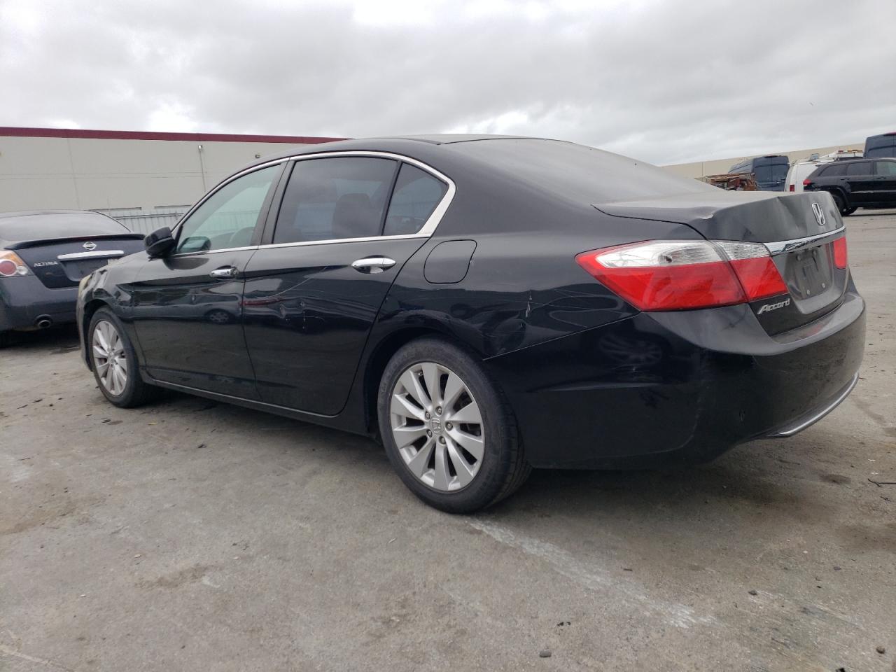 Photo 1 VIN: 1HGCR2F71DA259715 - HONDA ACCORD 