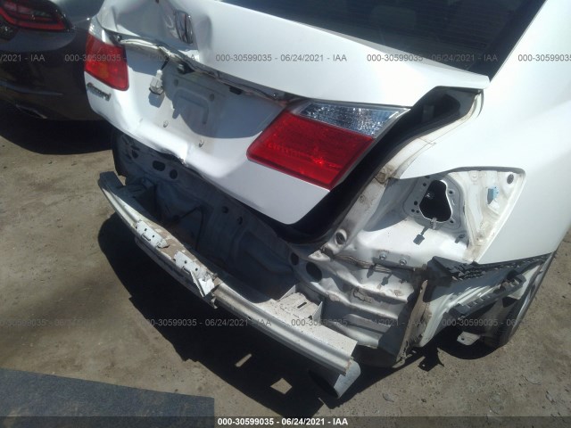 Photo 5 VIN: 1HGCR2F71DA272402 - HONDA ACCORD SDN 