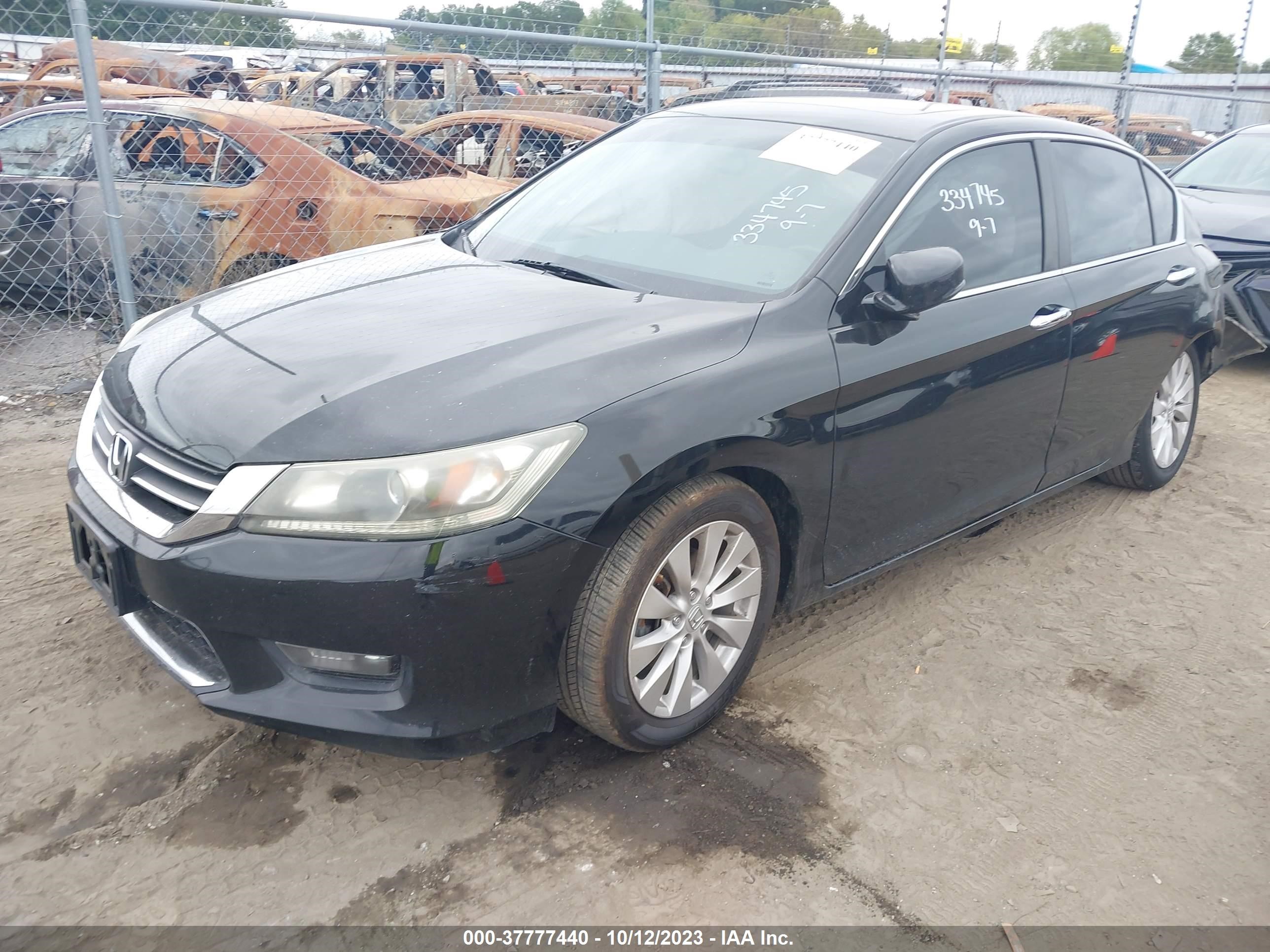 Photo 1 VIN: 1HGCR2F71EA172561 - HONDA ACCORD 