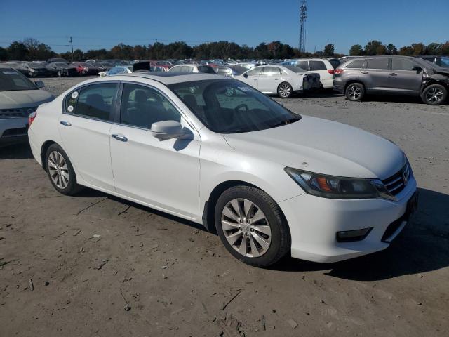 Photo 3 VIN: 1HGCR2F71EA229762 - HONDA ACCORD EX 