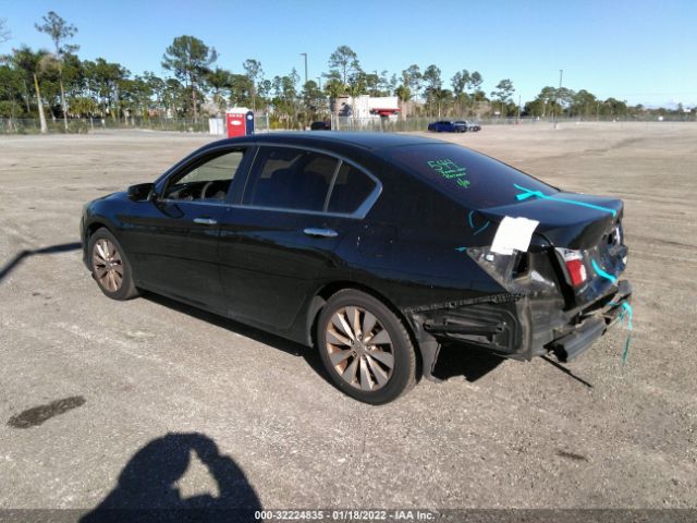 Photo 2 VIN: 1HGCR2F71FA025612 - HONDA ACCORD SEDAN 