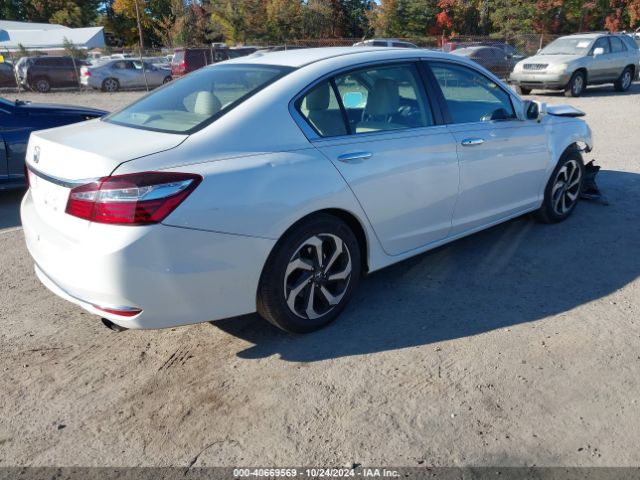 Photo 3 VIN: 1HGCR2F71GA096973 - HONDA ACCORD 