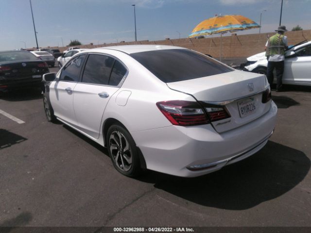 Photo 2 VIN: 1HGCR2F71GA172028 - HONDA ACCORD SEDAN 