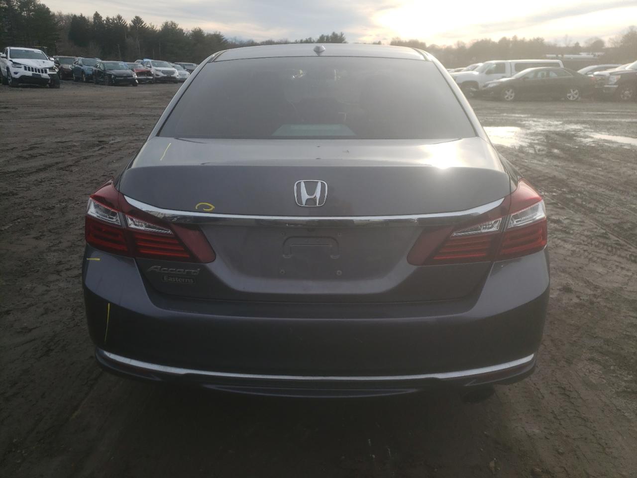 Photo 5 VIN: 1HGCR2F71GA209661 - HONDA ACCORD 