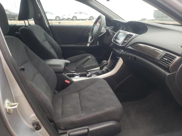 Photo 4 VIN: 1HGCR2F71HA125759 - HONDA ACCORD EX 