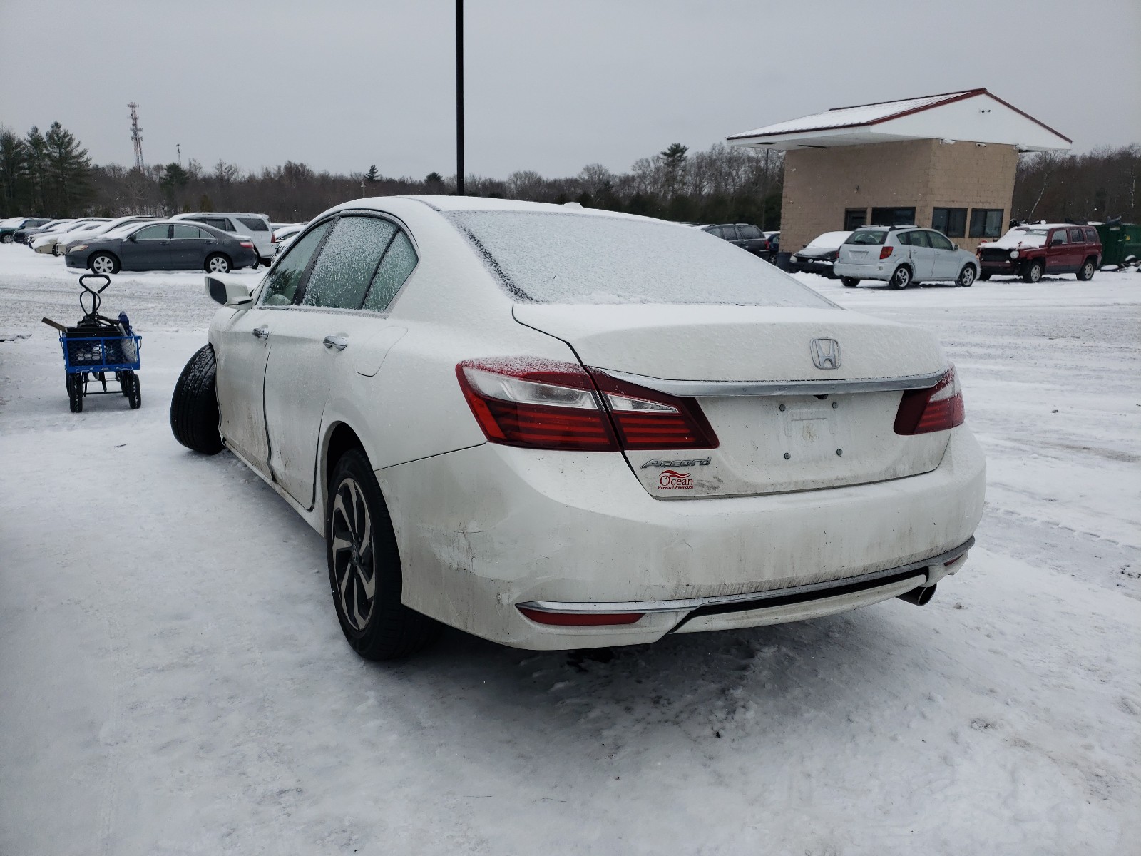 Photo 2 VIN: 1HGCR2F71HA179756 - HONDA ACCORD EX 