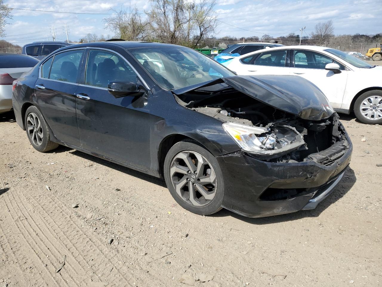 Photo 3 VIN: 1HGCR2F71HA206146 - HONDA ACCORD 