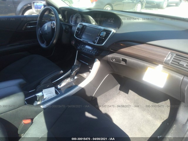 Photo 4 VIN: 1HGCR2F71HA263964 - HONDA ACCORD SEDAN 