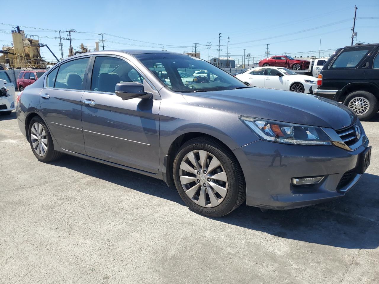 Photo 3 VIN: 1HGCR2F72DA012753 - HONDA ACCORD 