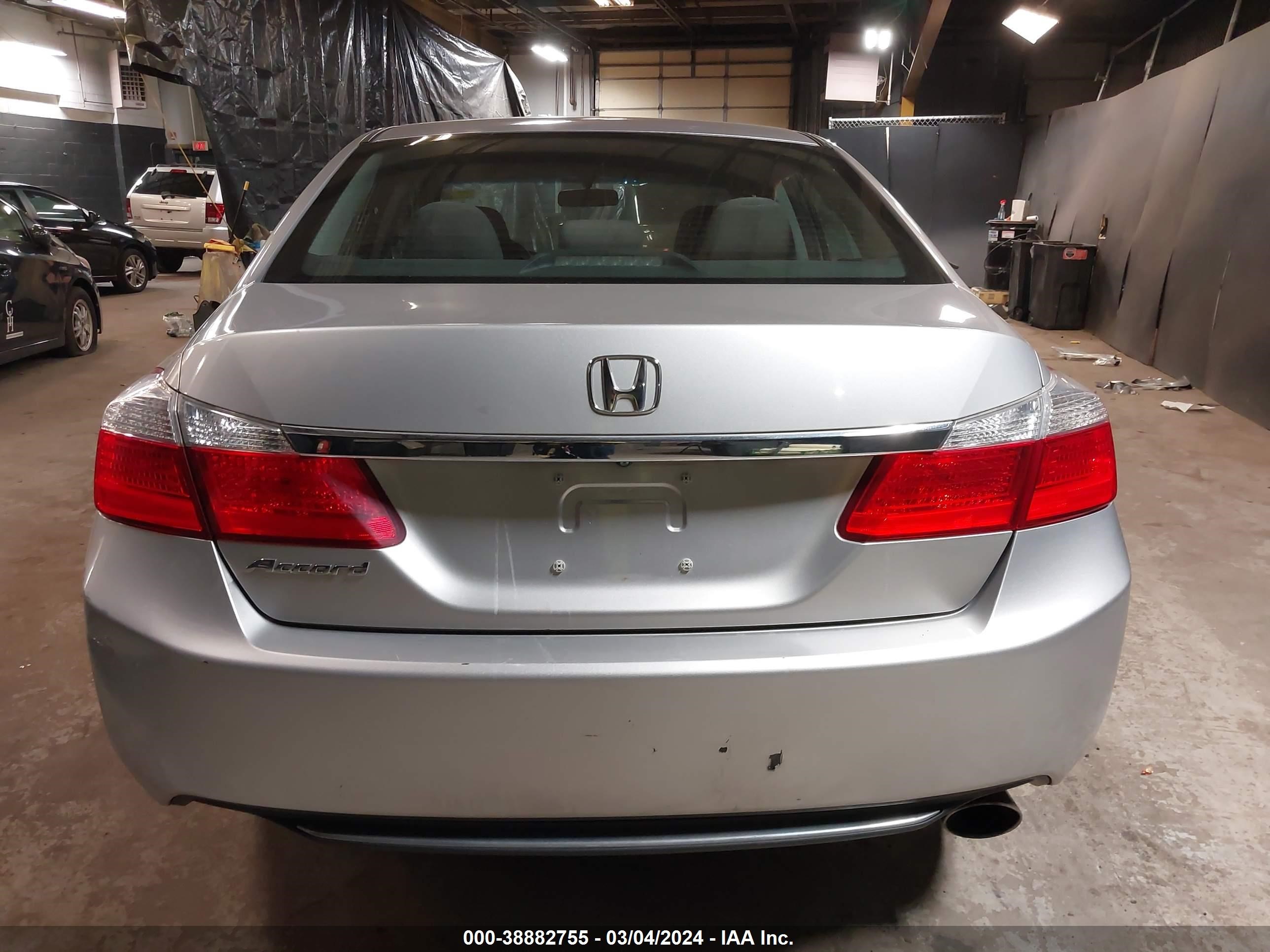 Photo 15 VIN: 1HGCR2F72DA016947 - HONDA ACCORD 