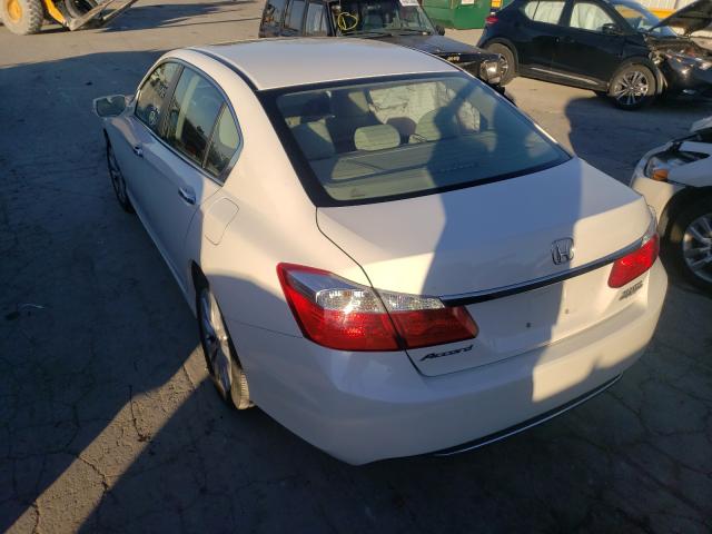 Photo 2 VIN: 1HGCR2F72DA031108 - HONDA ACCORD EX 