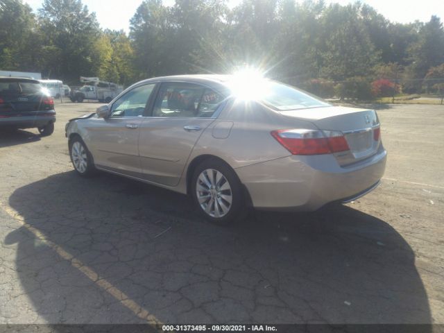 Photo 2 VIN: 1HGCR2F72DA051665 - HONDA ACCORD SDN 