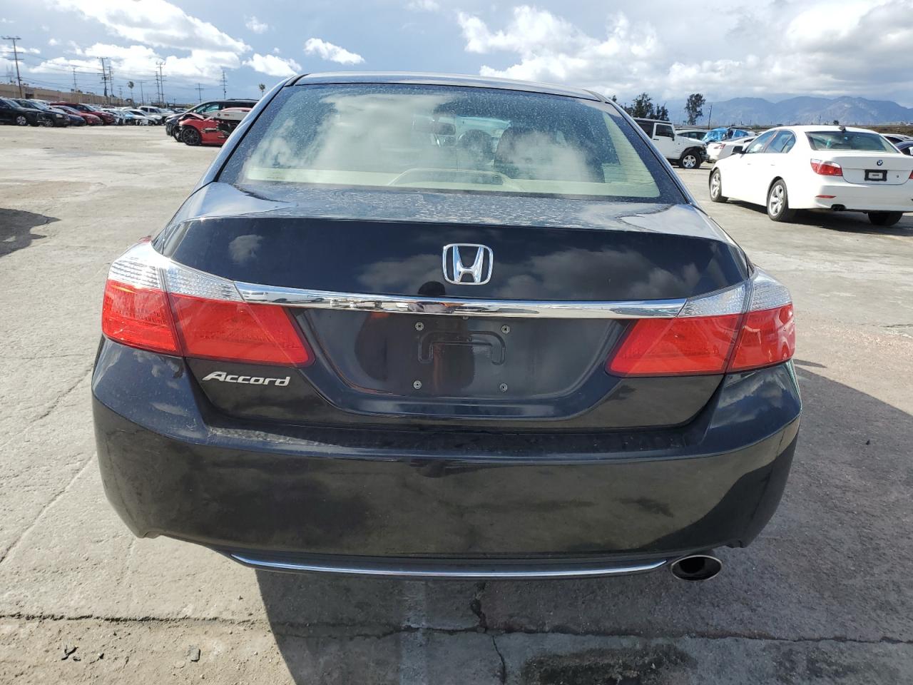 Photo 5 VIN: 1HGCR2F72DA075822 - HONDA ACCORD 