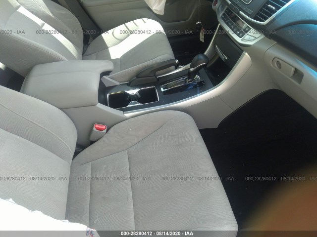 Photo 4 VIN: 1HGCR2F72DA166136 - HONDA ACCORD SDN 